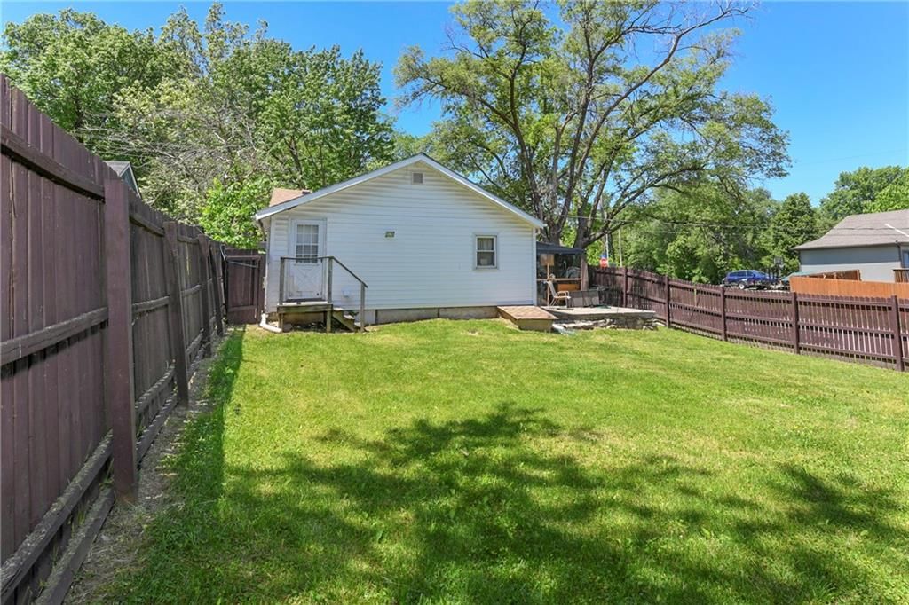 247 Emerson Avenue — photo 24