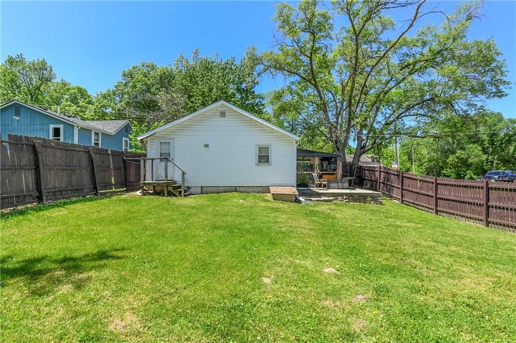 247 Emerson Avenue — photo 25