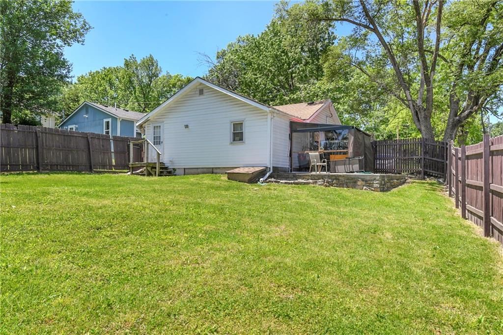 247 Emerson Avenue — photo 26