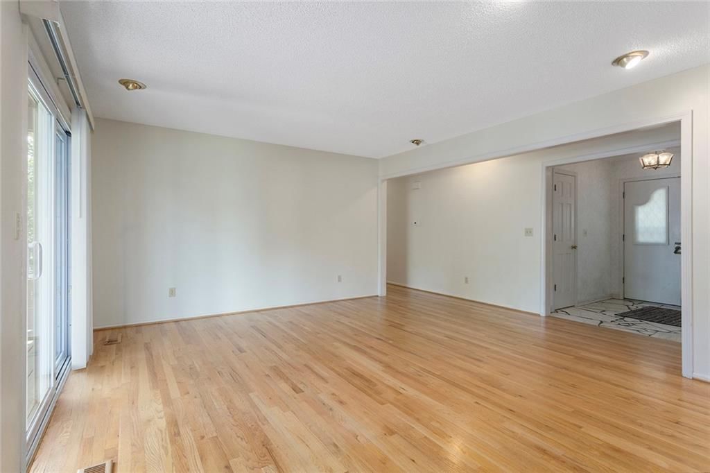 14820 Tomasha Drive — photo 12