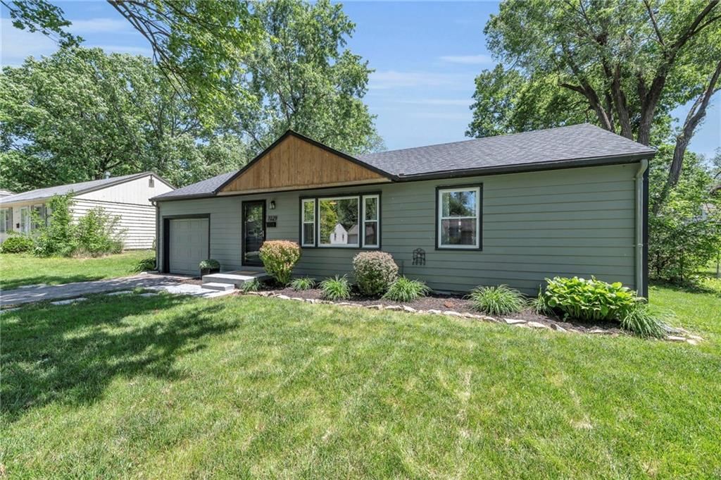7029 Beverly Street, Overland Park, KS
