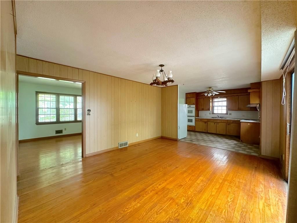 18303 E 7th Street — photo 10