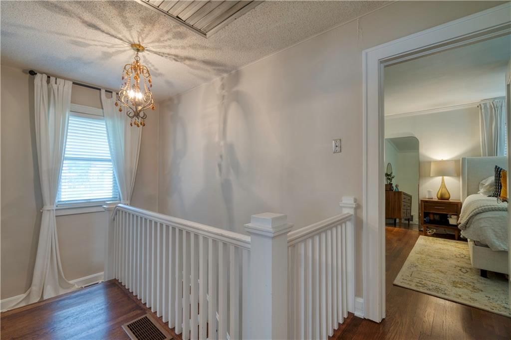 824 W 71st Terrace — photo 23