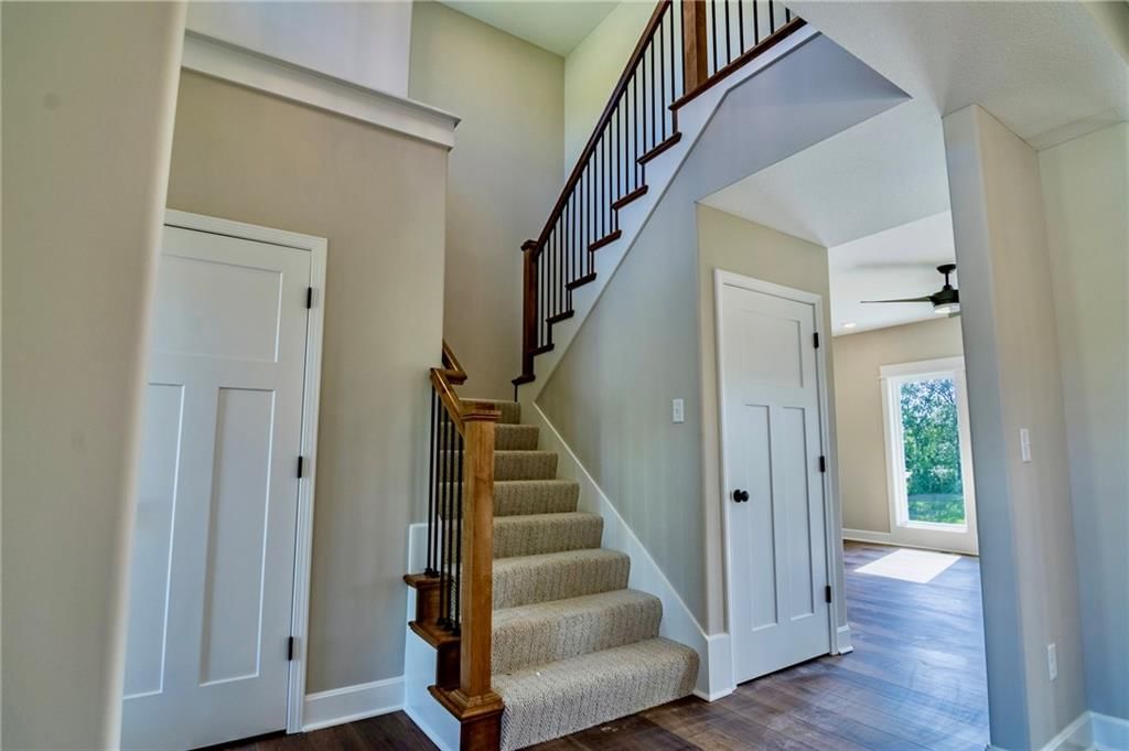 7812 N Spruce Avenue — photo 14
