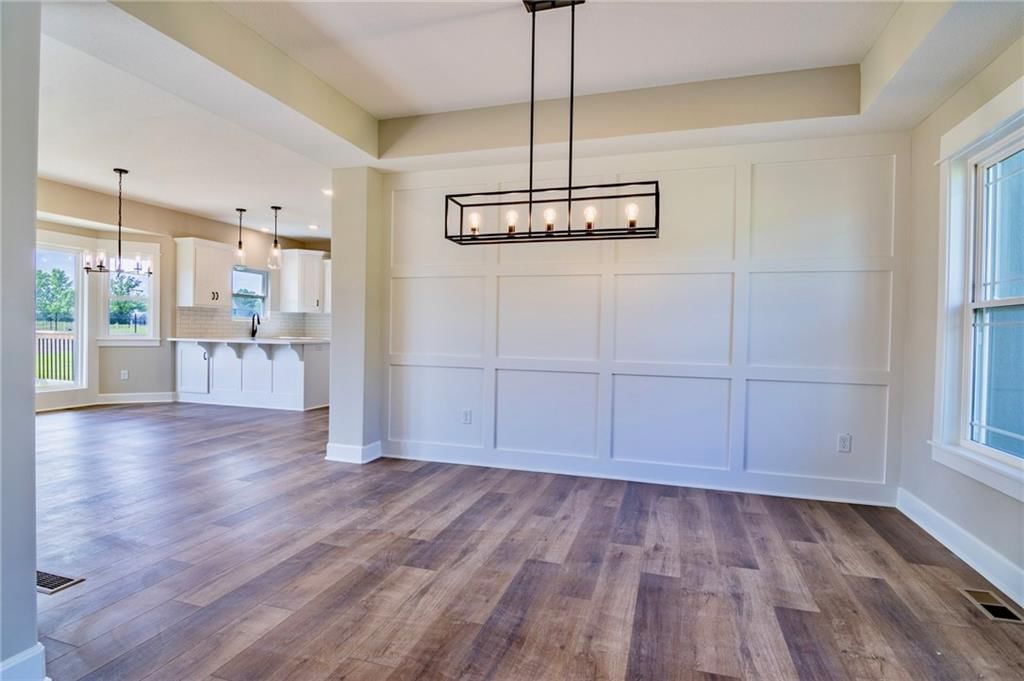 7812 N Spruce Avenue — photo 17