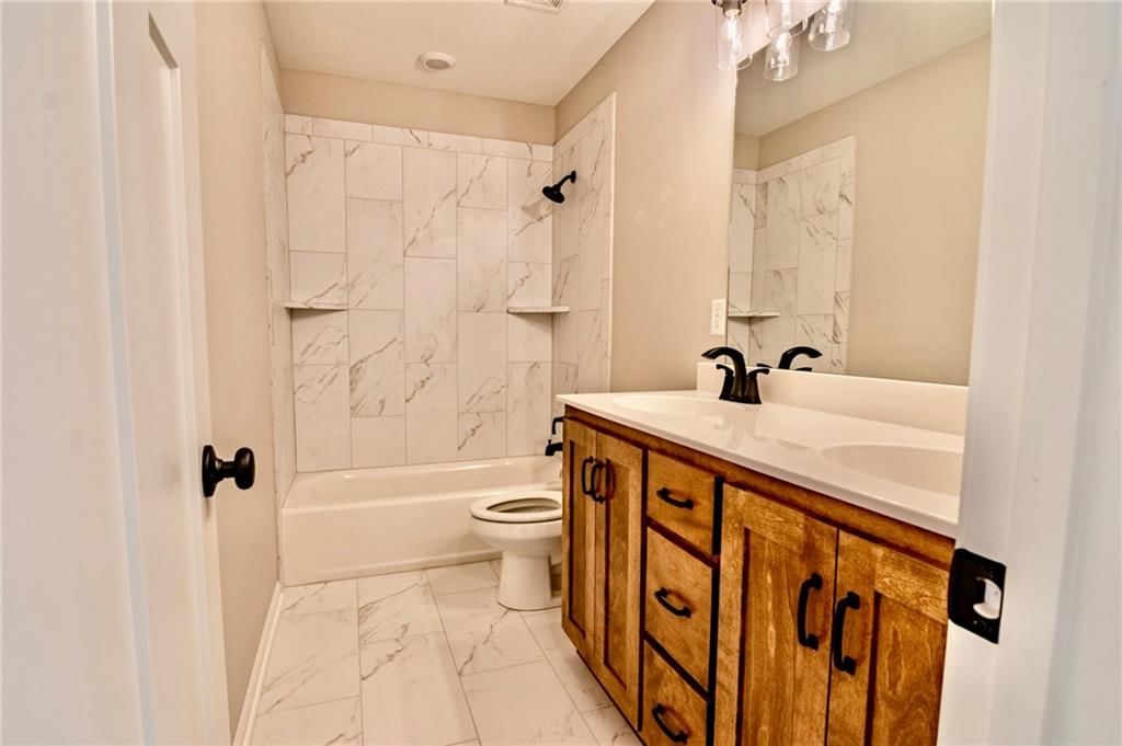 7812 N Spruce Avenue — photo 25