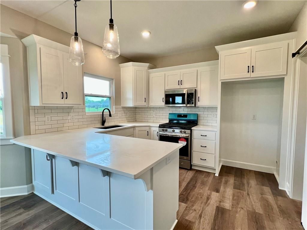 7812 N Spruce Avenue — photo 35