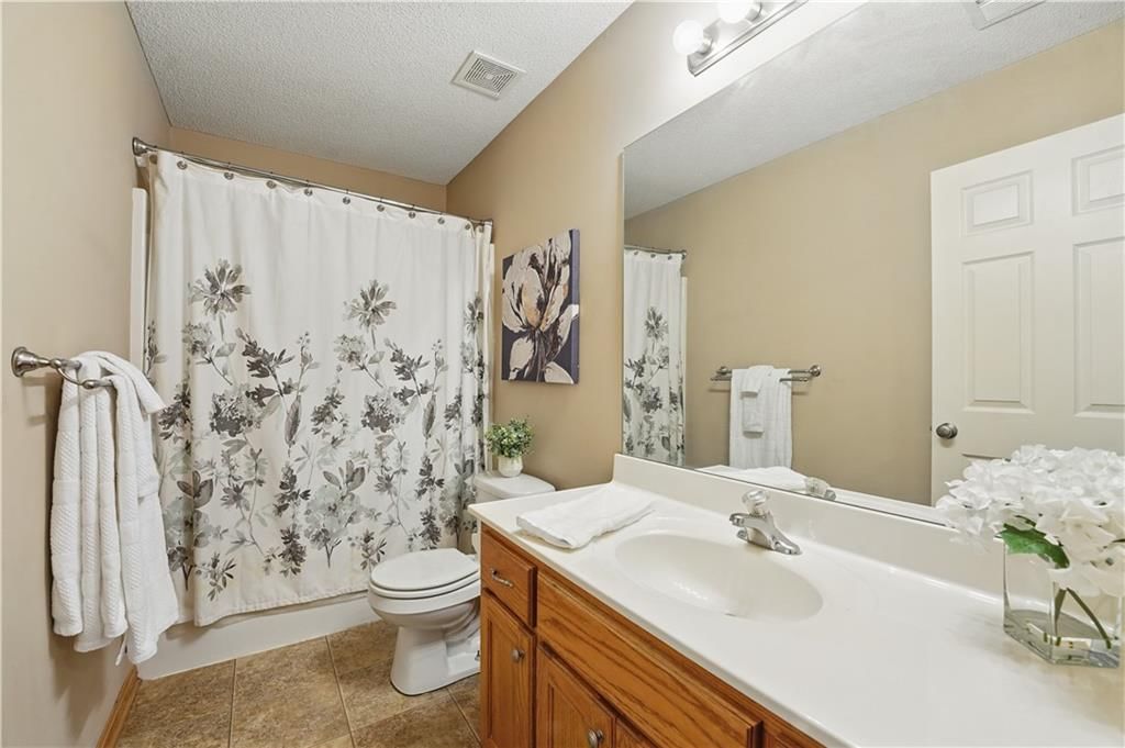 734 Carlisle Drive — photo 17