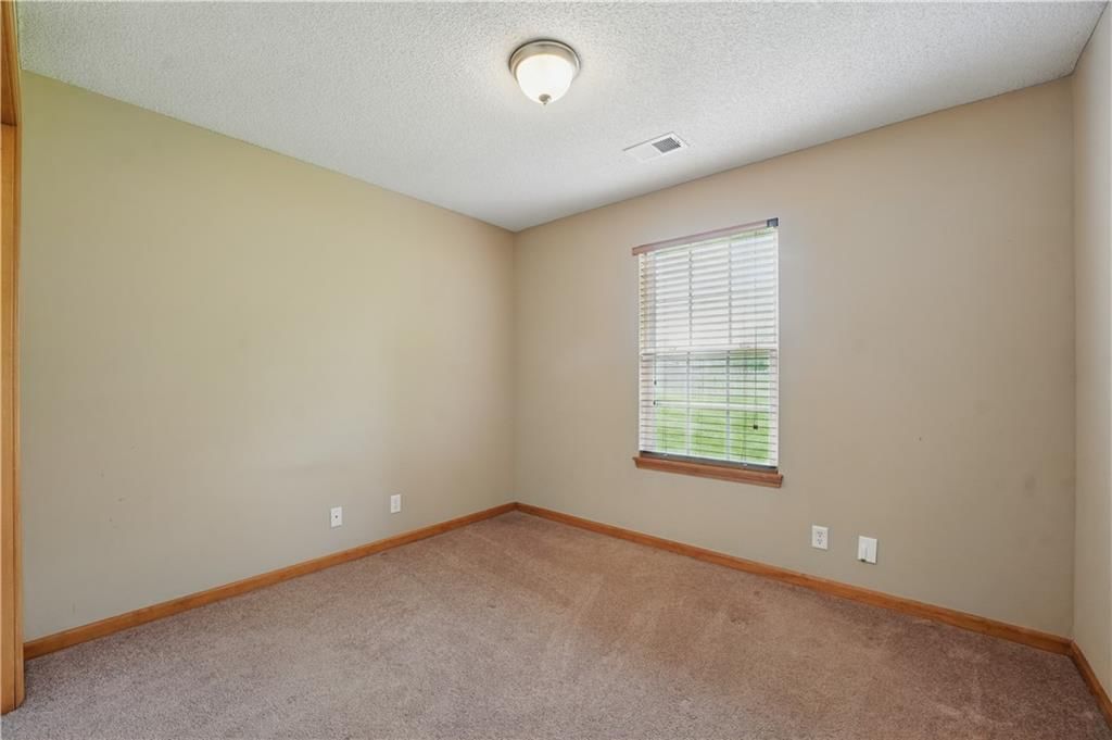 734 Carlisle Drive — photo 18