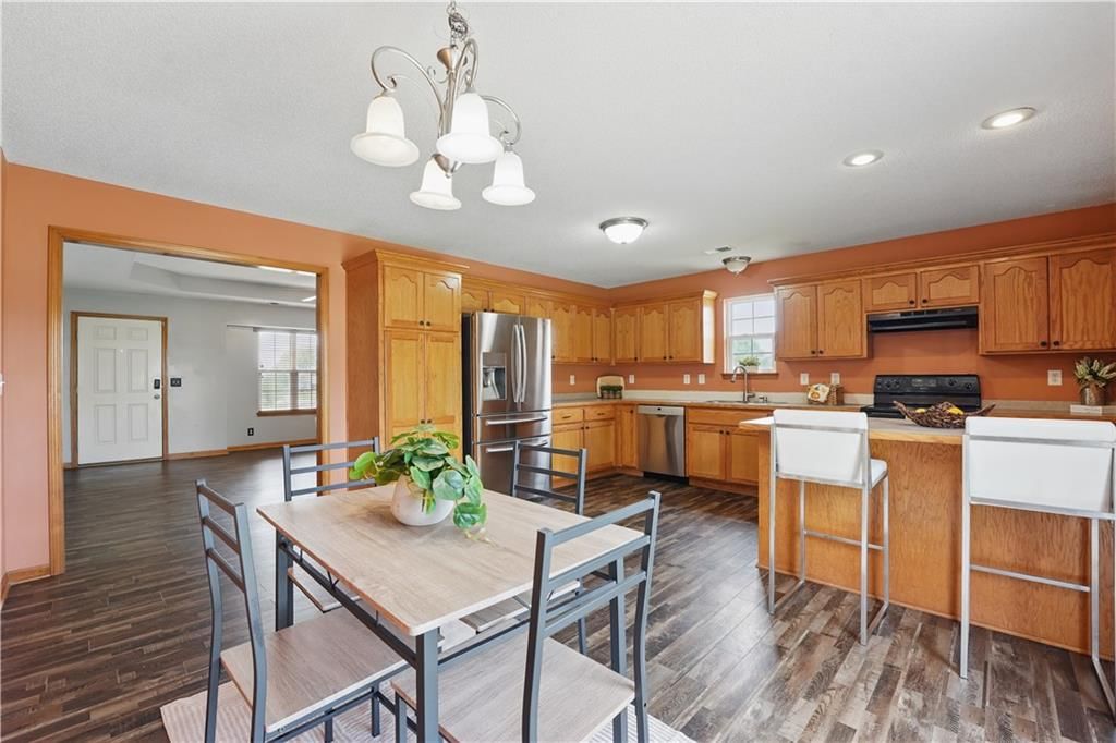 734 Carlisle Drive — photo 3