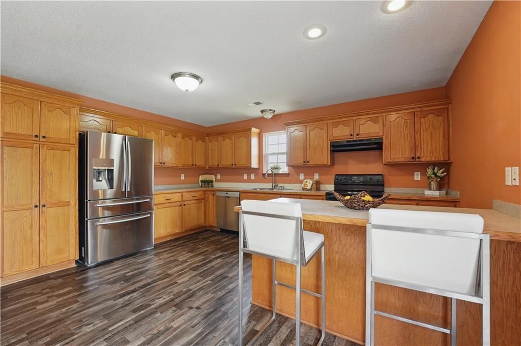 734 Carlisle Drive — photo 4