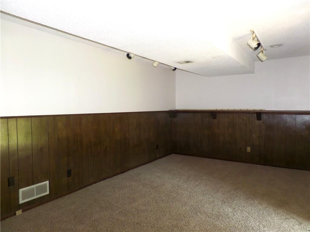 1947 E Sunvale Drive — photo 20