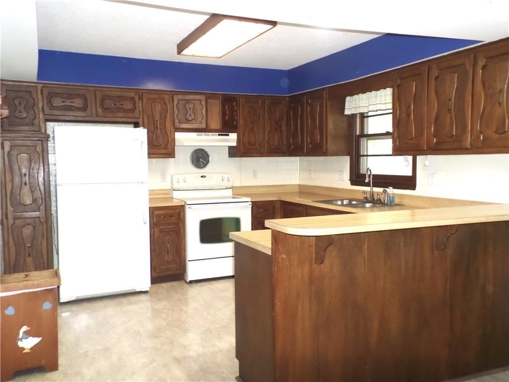 1947 E Sunvale Drive — photo 9