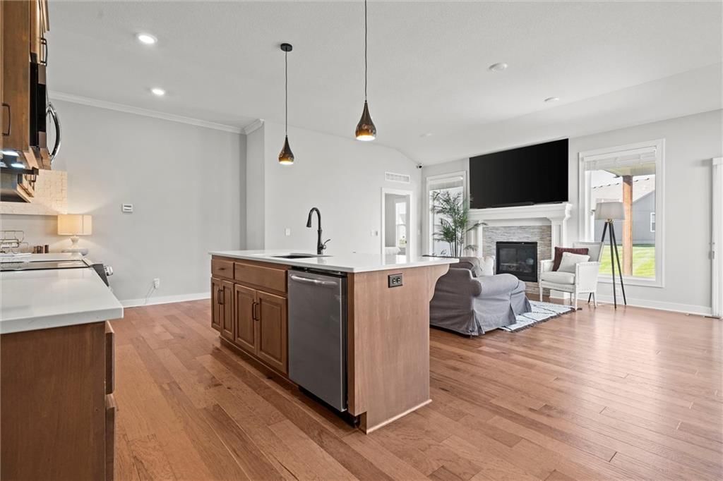 1532 SW Arbor Valley Drive — photo 3
