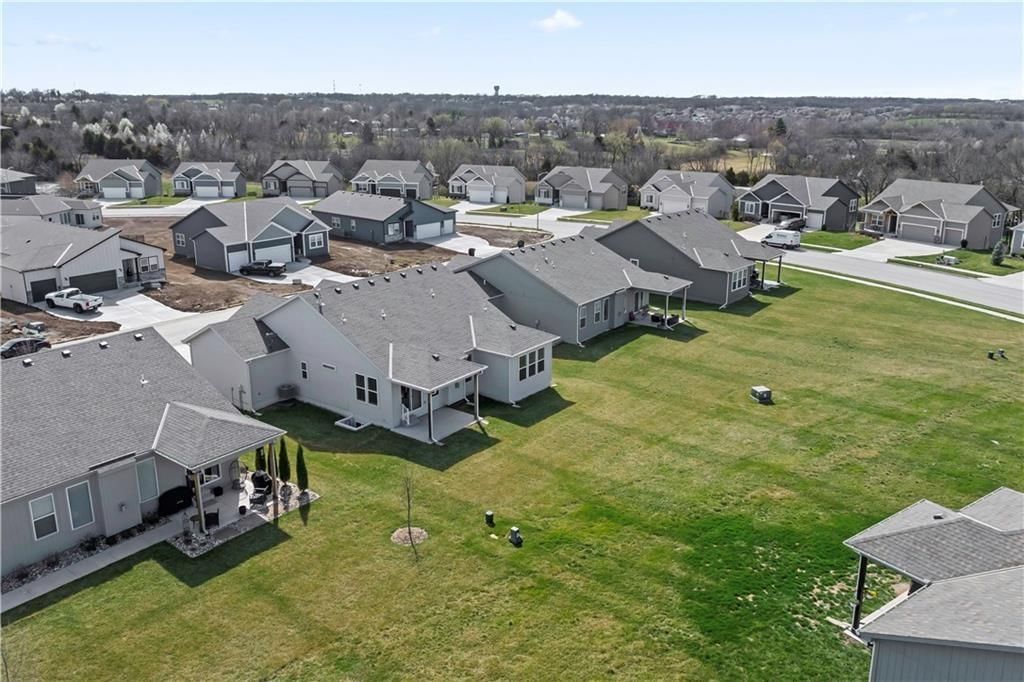 1532 SW Arbor Valley Drive — photo 23