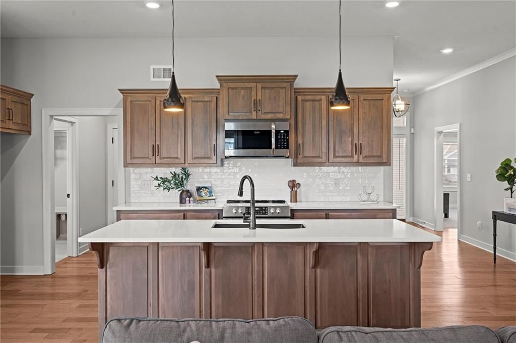 1532 SW Arbor Valley Drive — photo 4