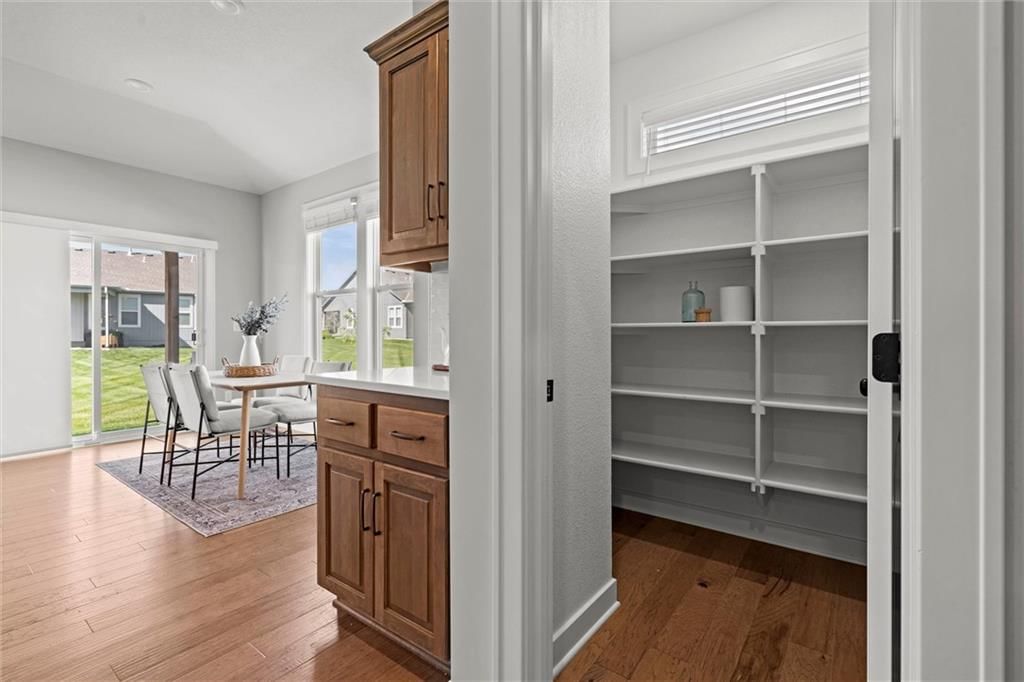 1532 SW Arbor Valley Drive — photo 5