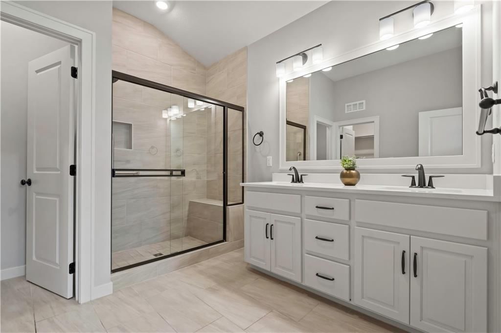 1532 SW Arbor Valley Drive — photo 10