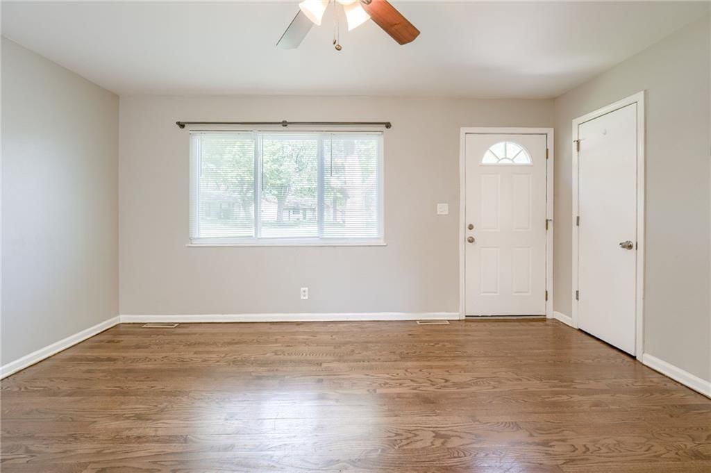 3200 Queen Ridge Drive — photo 19