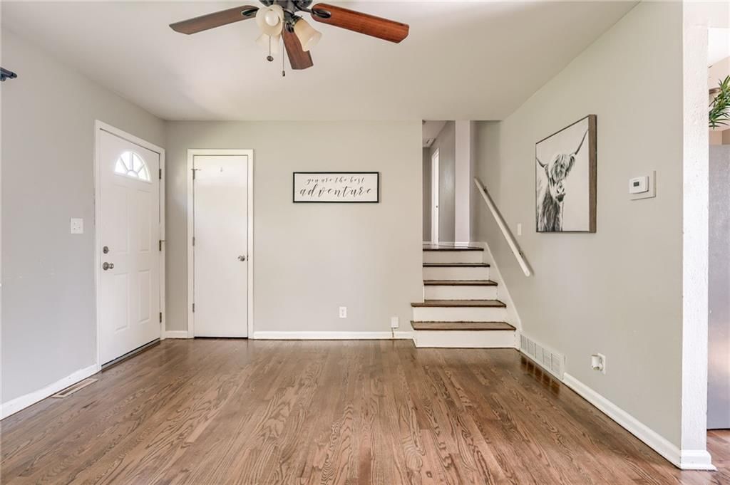 3200 Queen Ridge Drive — photo 4