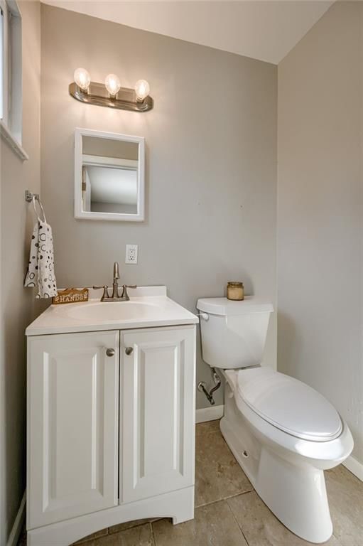 3200 Queen Ridge Drive — photo 7