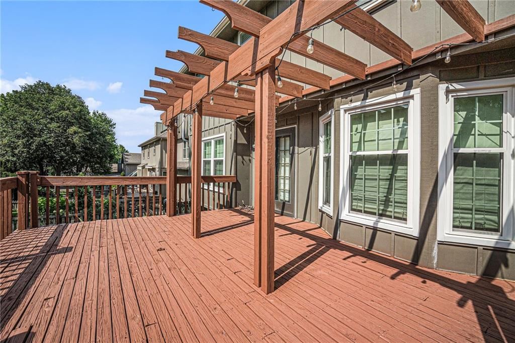 11512 Newton Street — photo 29