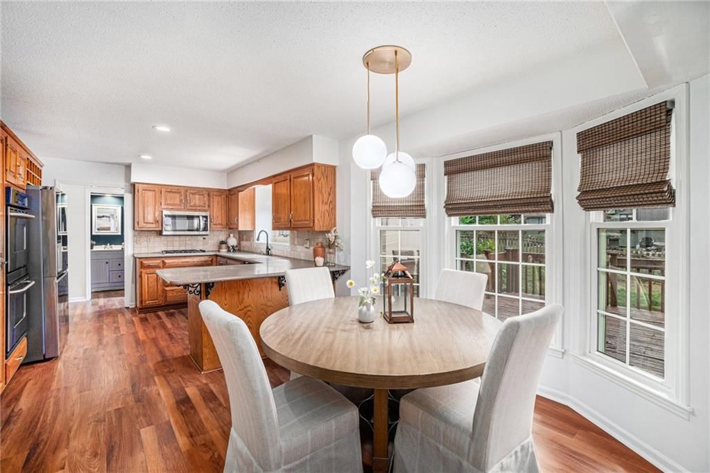 11512 Newton Street — photo 4