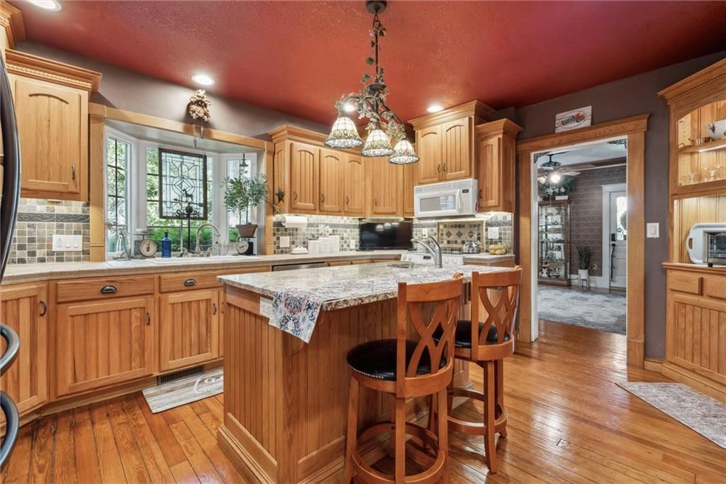 2701 E Elm Street — photo 11