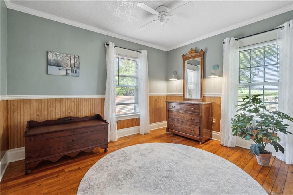2701 E Elm Street — photo 31