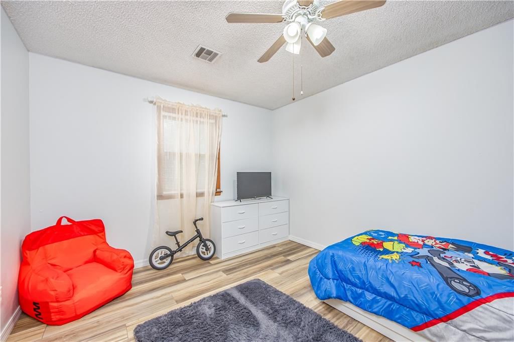 513 Sinclair Drive — photo 13