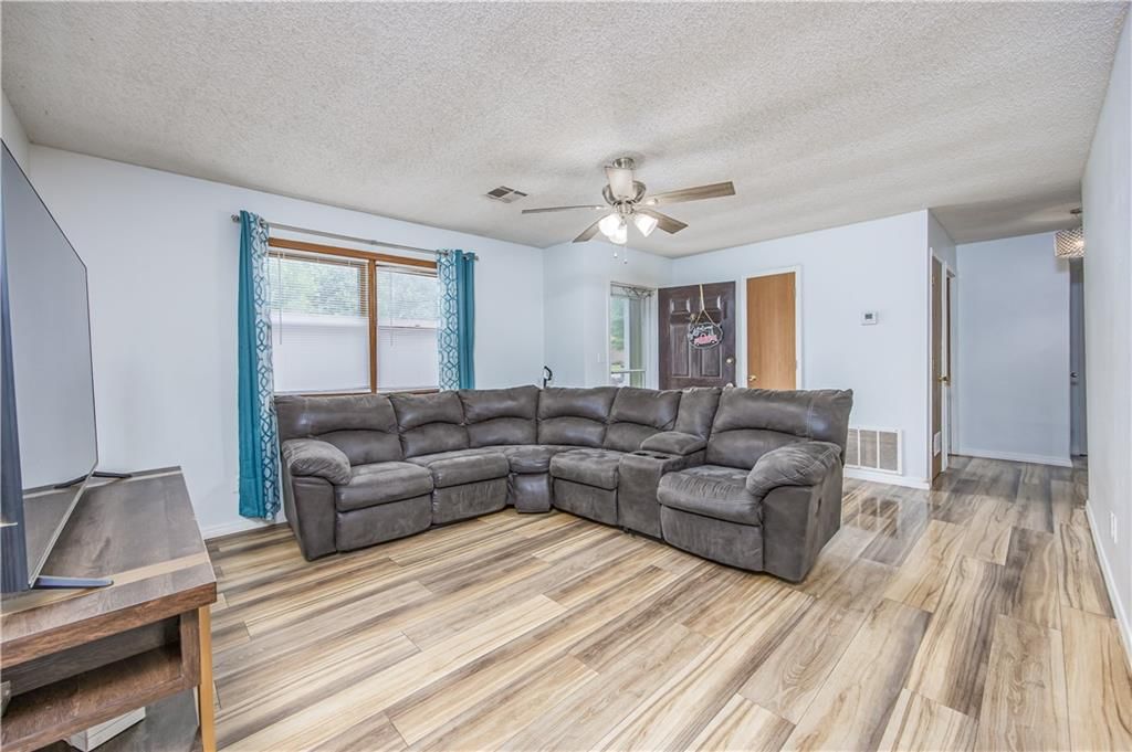 513 Sinclair Drive — photo 4