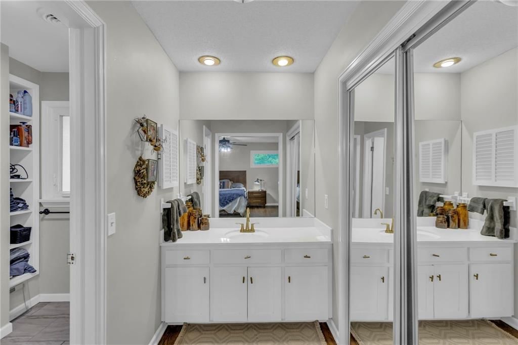 4212 NW Briarcliff Lane — photo 25