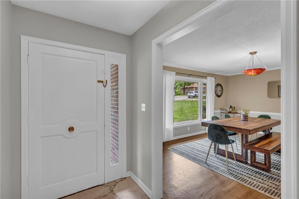 4212 NW Briarcliff Lane — photo 5