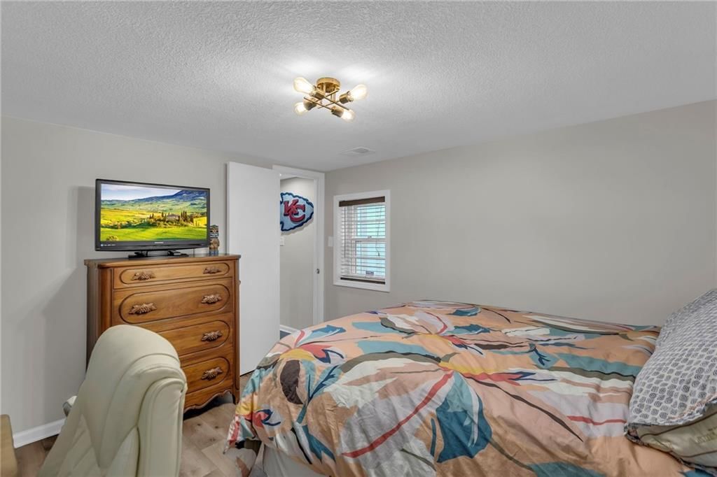 4212 NW Briarcliff Lane — photo 45