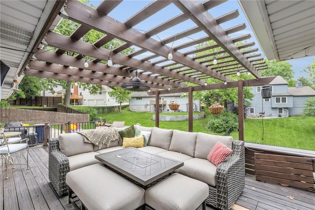 4212 NW Briarcliff Lane — photo 50