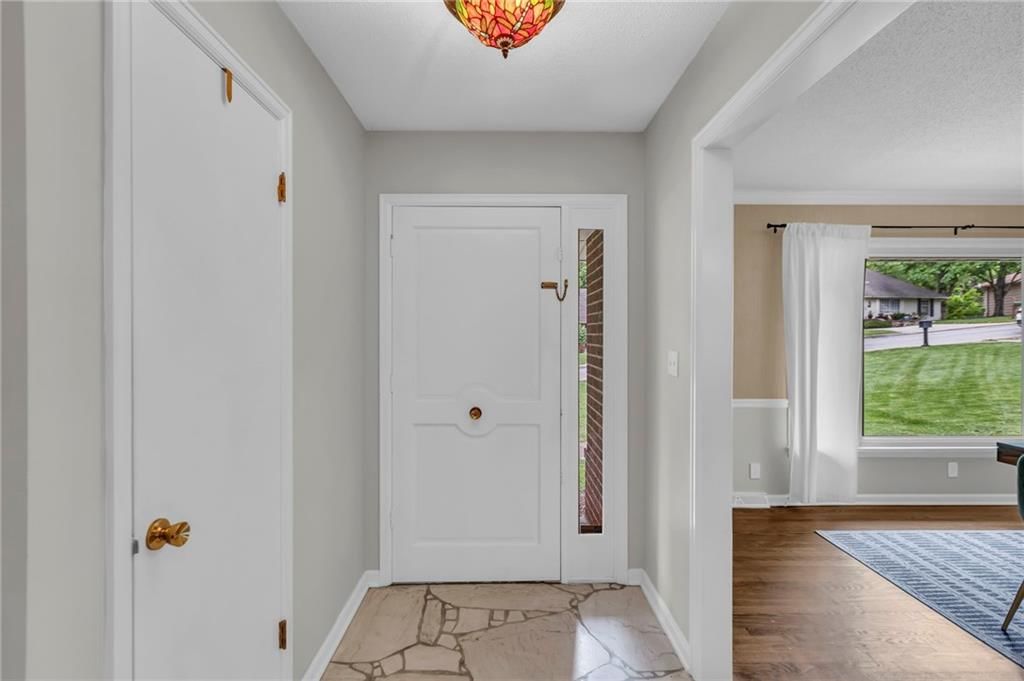 4212 NW Briarcliff Lane — photo 6