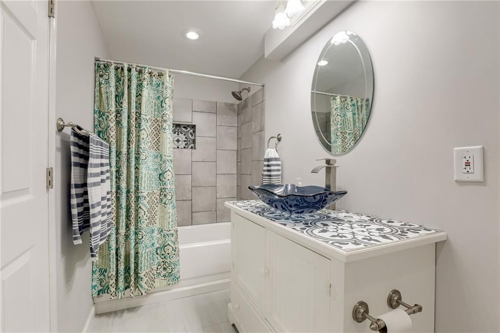 1209 NW Roanoke Drive — photo 33