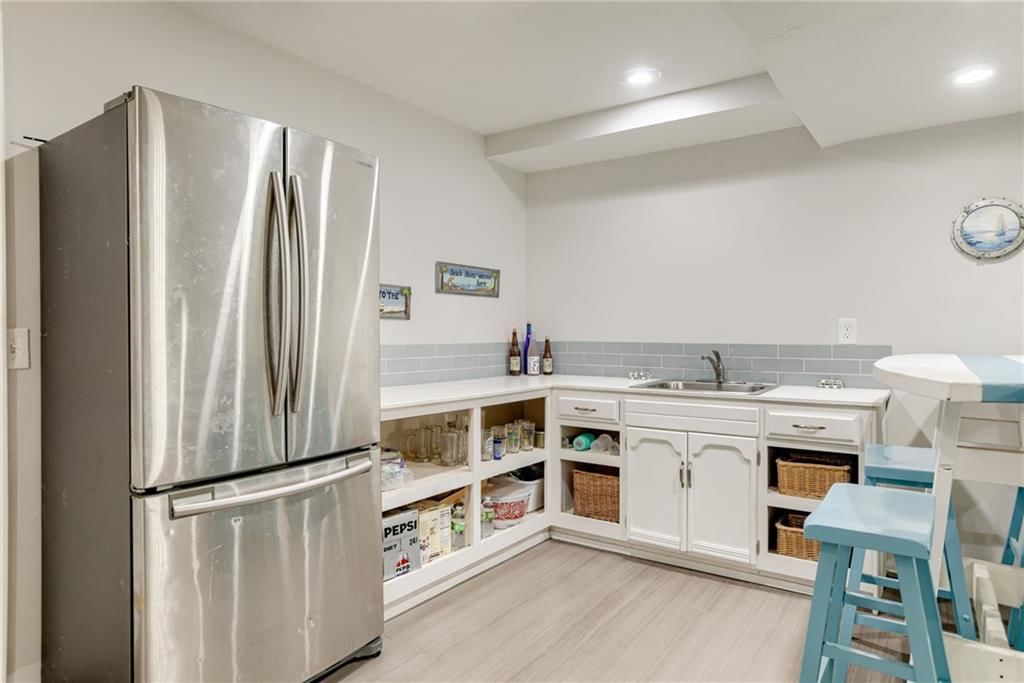 1209 NW Roanoke Drive — photo 38