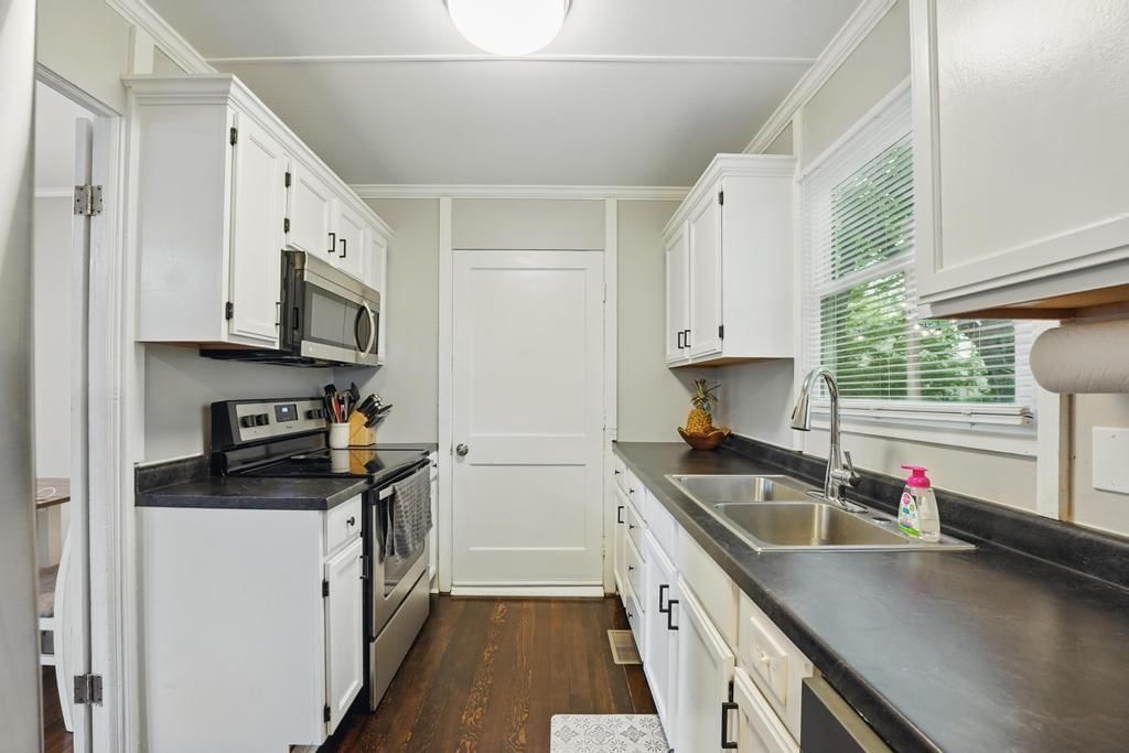 620 NE 45TH Terrace — photo 9