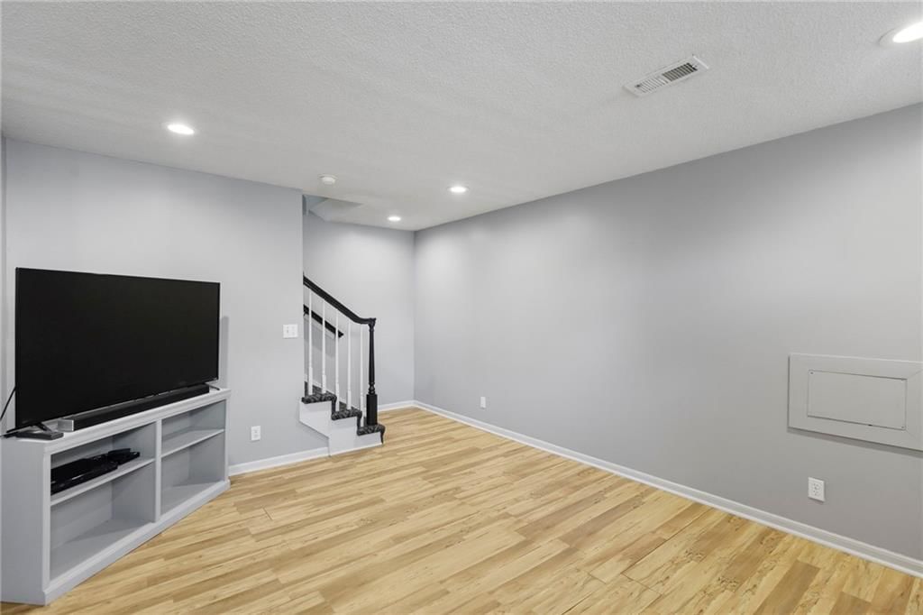 21480 W 121st Street — photo 34
