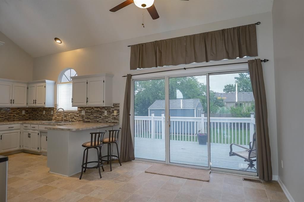 2311 NE Maybrook Drive — photo 13