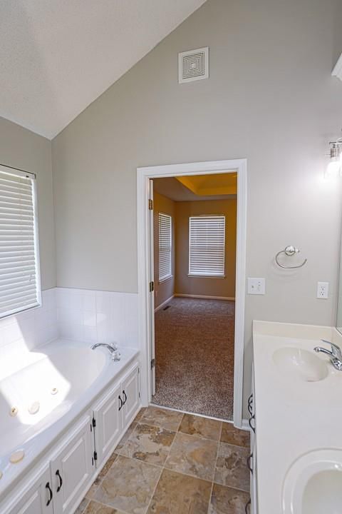2311 NE Maybrook Drive — photo 24