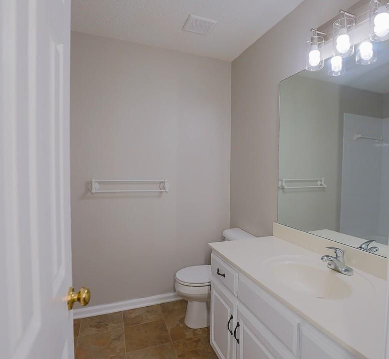 2311 NE Maybrook Drive — photo 28