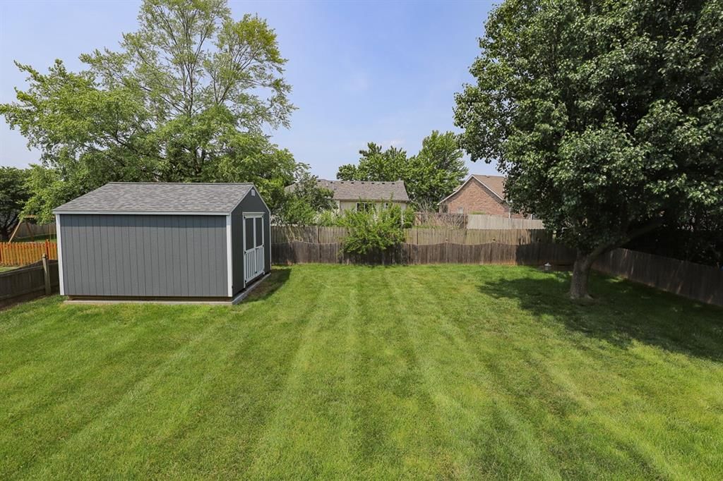 2311 NE Maybrook Drive — photo 47