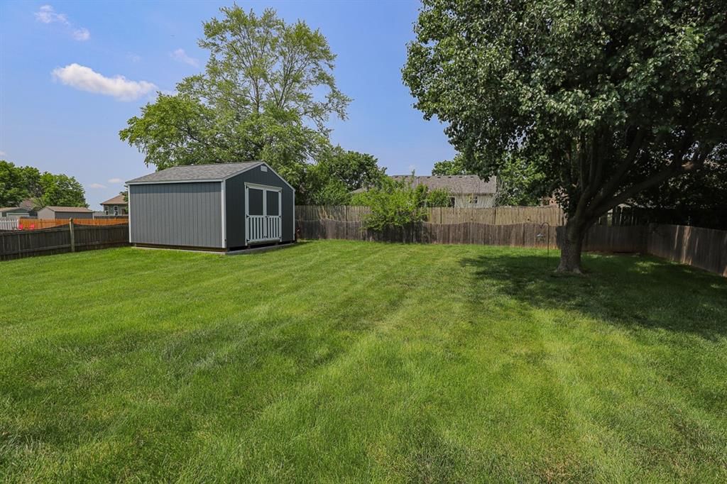 2311 NE Maybrook Drive — photo 48