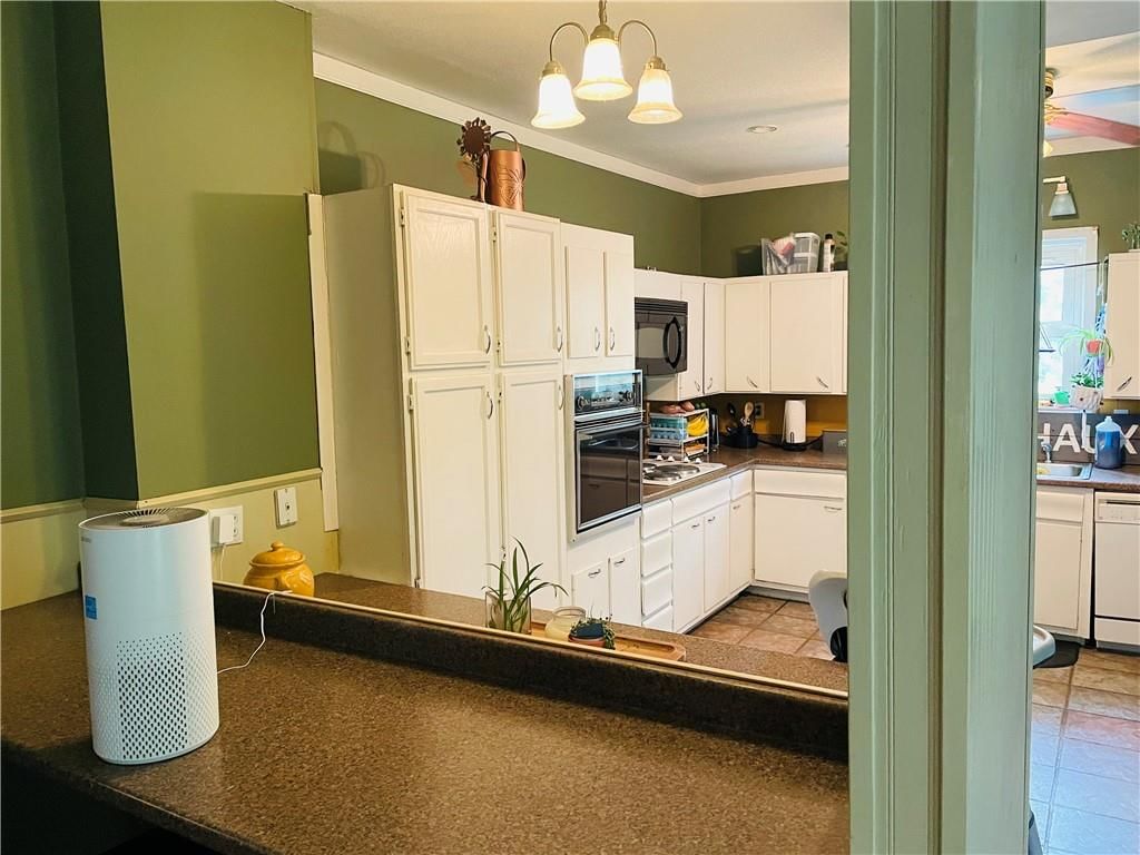 2302 3rd Avenue — photo 13