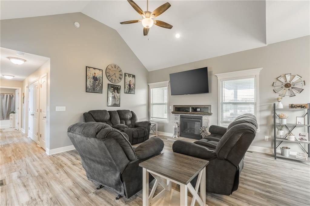 2808 E Cedar Place — photo 11