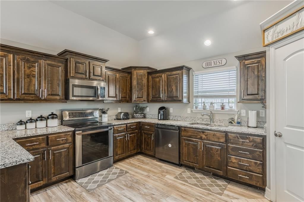 2808 E Cedar Place — photo 17