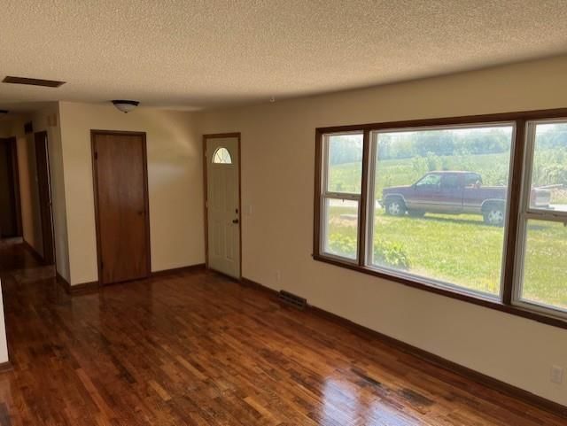 805 E Price Avenue — photo 9