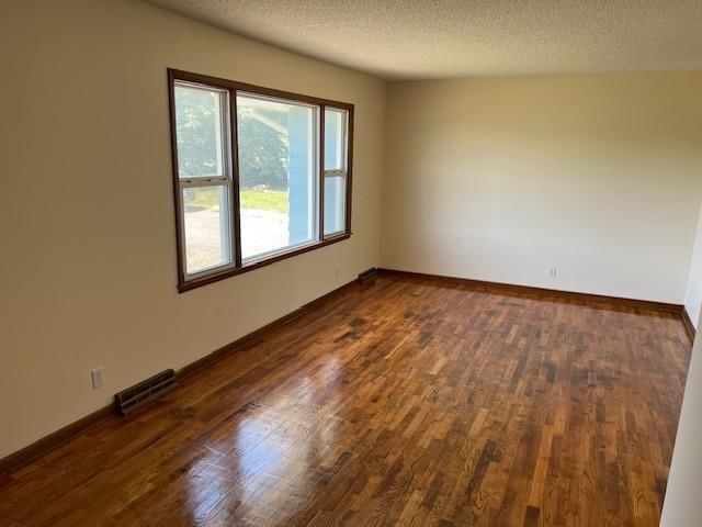 805 E Price Avenue — photo 10